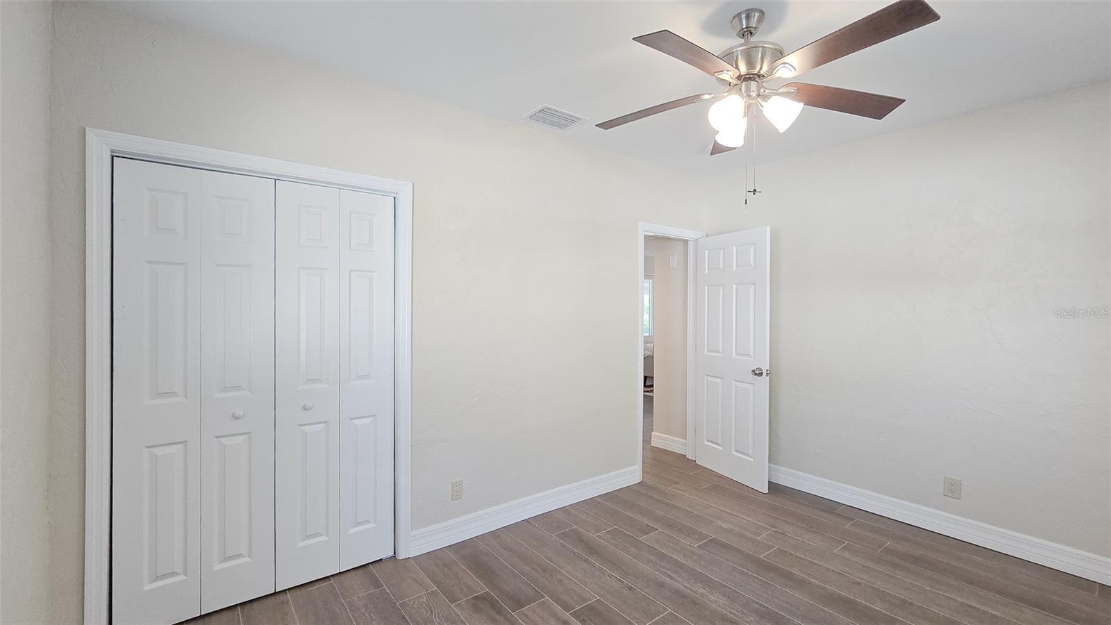 515 34TH AVE NE, ST PETERSBURG, FL, 33704