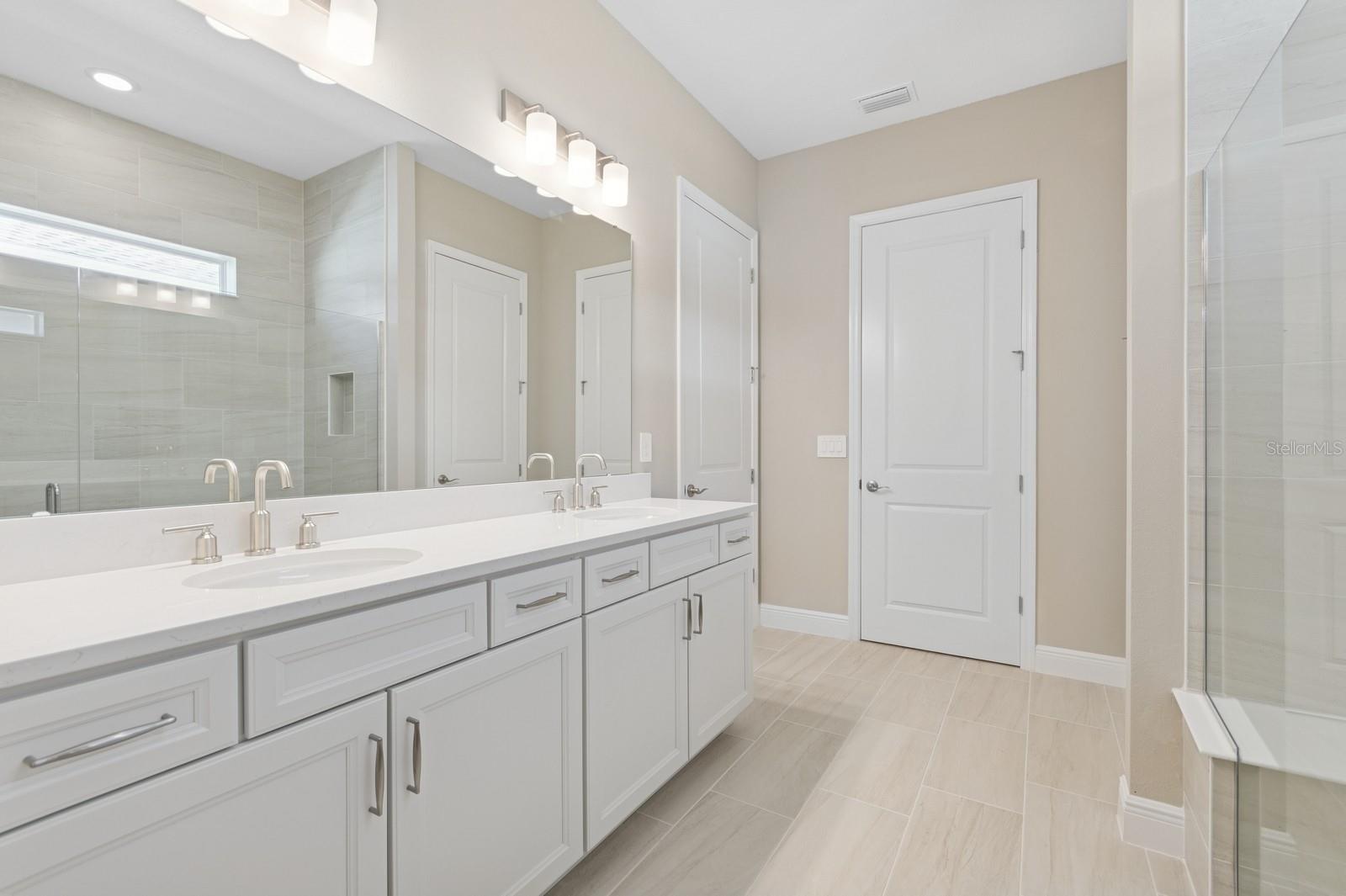 2192 SEAGRASS PT #427, KISSIMMEE, FL, 34747