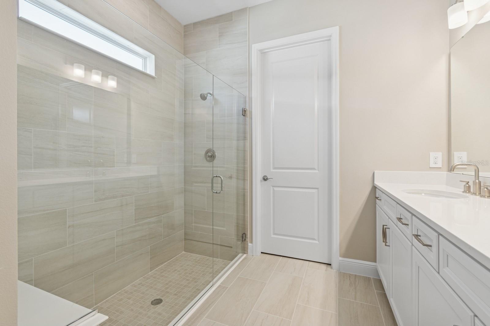 2192 SEAGRASS PT #427, KISSIMMEE, FL, 34747