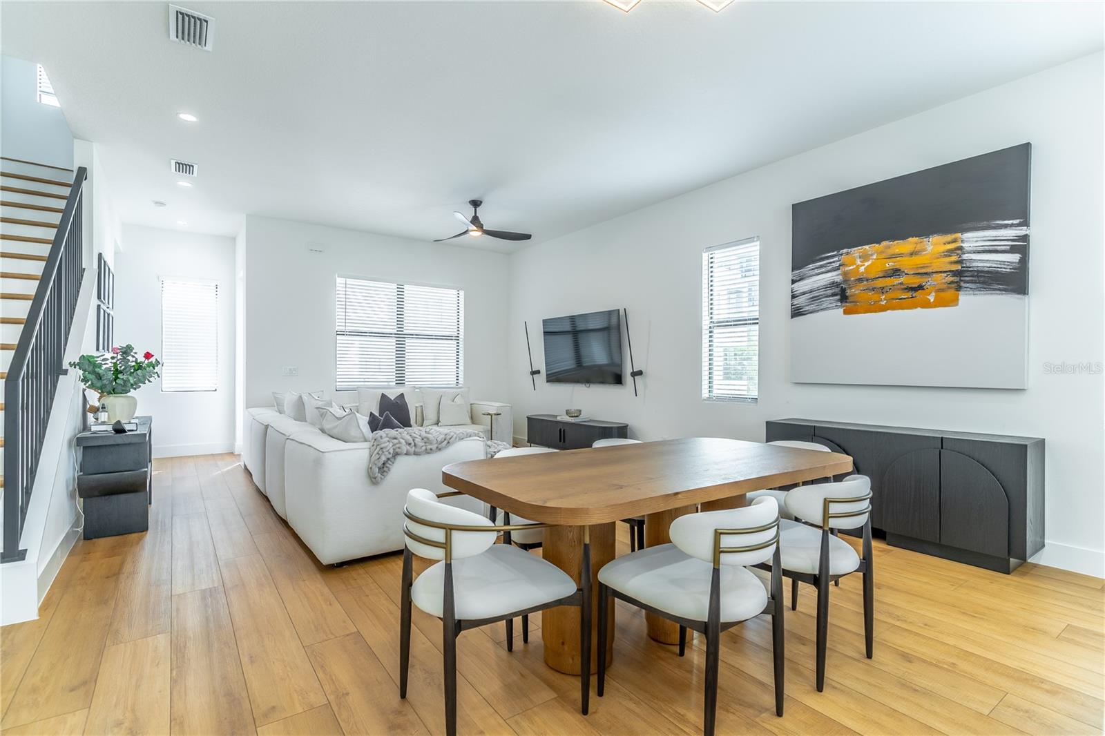 135 W GRANT ST, ORLANDO, FL, 32806