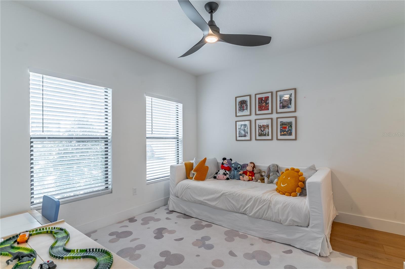 135 W GRANT ST, ORLANDO, FL, 32806