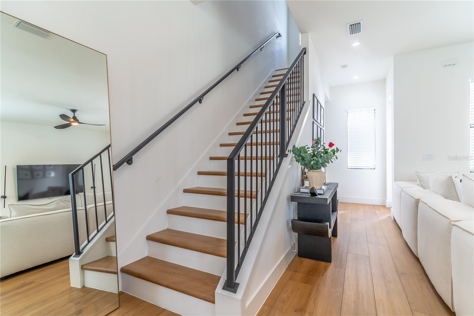 135 W GRANT ST, ORLANDO, FL, 32806