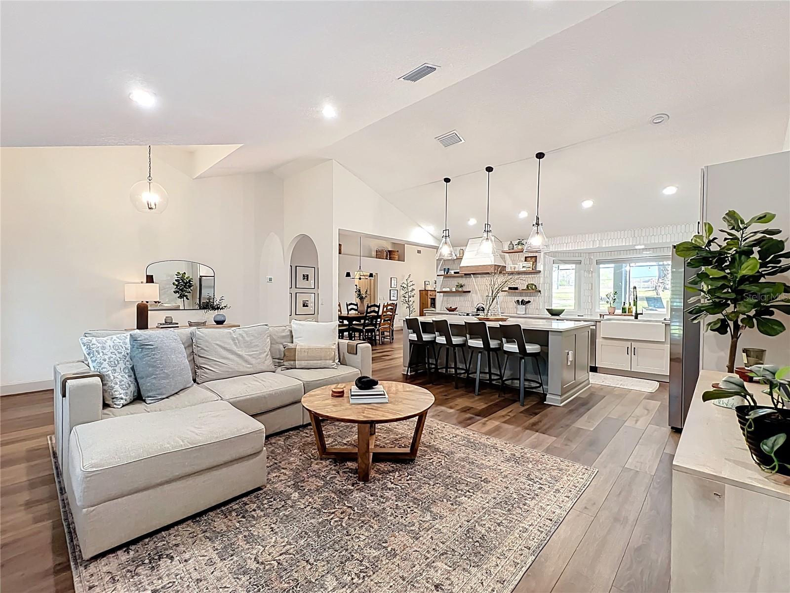 5813 LAKE EMMA CT, GROVELAND, FL, 34736