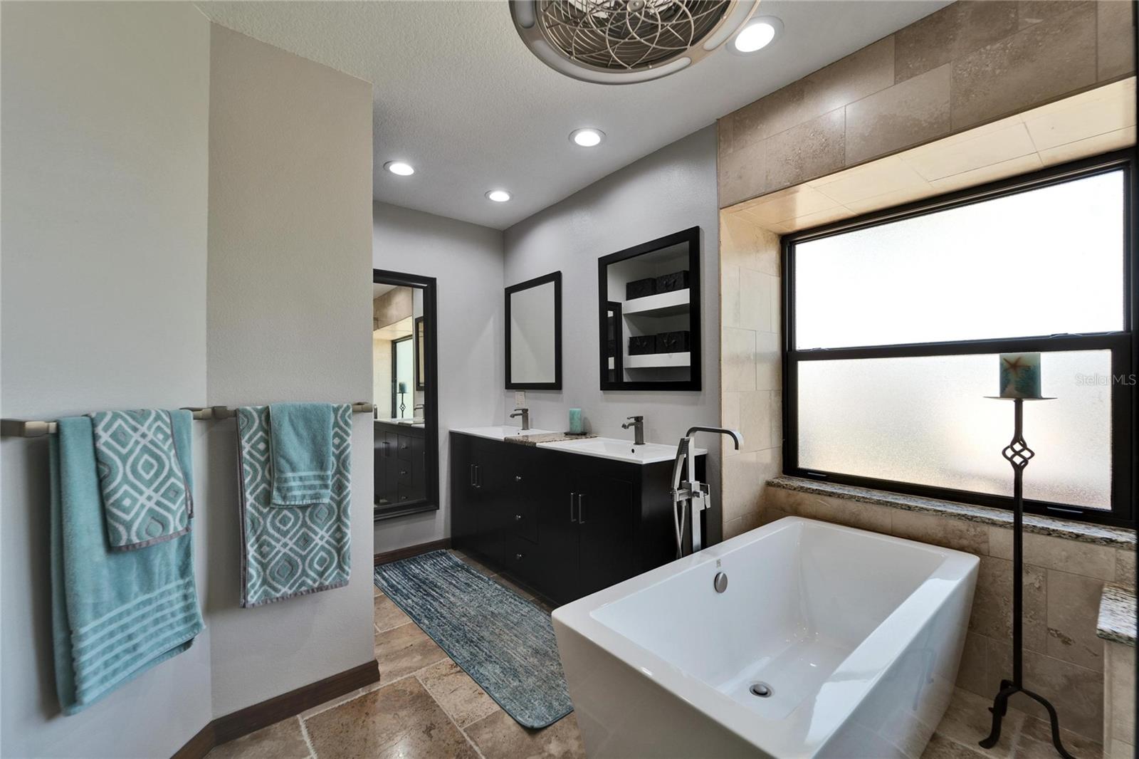 6614 BLACKFIN WAY, APOLLO BEACH, FL, 33572
