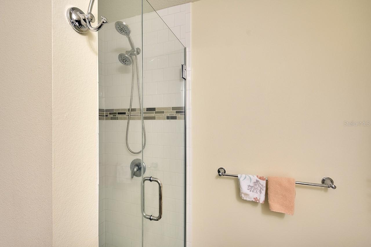 4307 GULF DR #202, HOLMES BEACH, FL, 34217