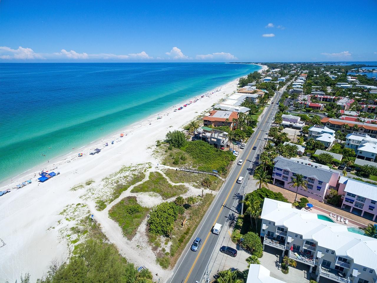 4307 GULF DR #202, HOLMES BEACH, FL, 34217