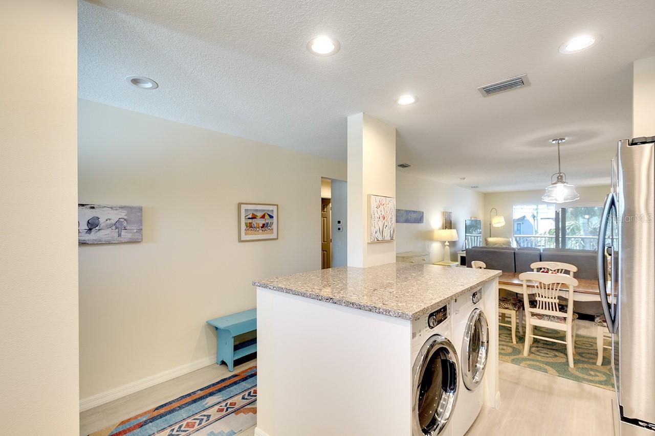 4307 GULF DR #202, HOLMES BEACH, FL, 34217
