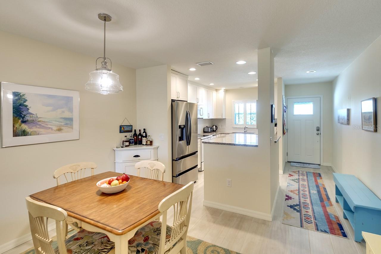 4307 GULF DR #202, HOLMES BEACH, FL, 34217