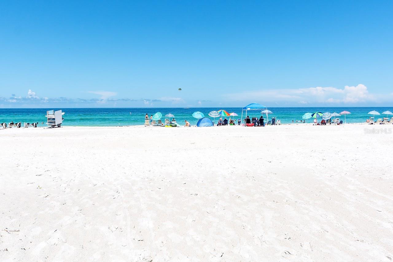 4307 GULF DR #202, HOLMES BEACH, FL, 34217