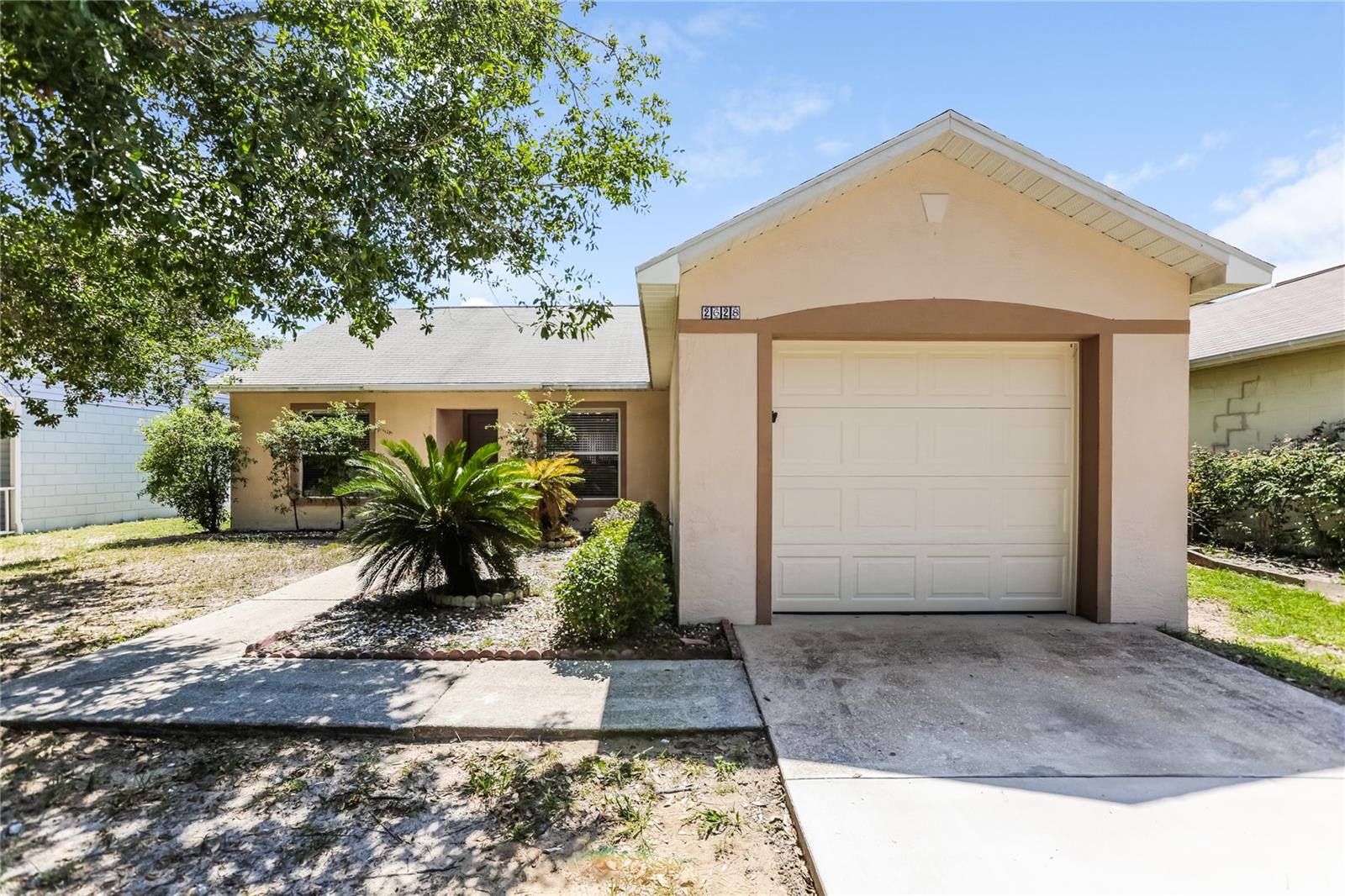 2628 WINCHESTER CIR, EUSTIS, FL, 32726