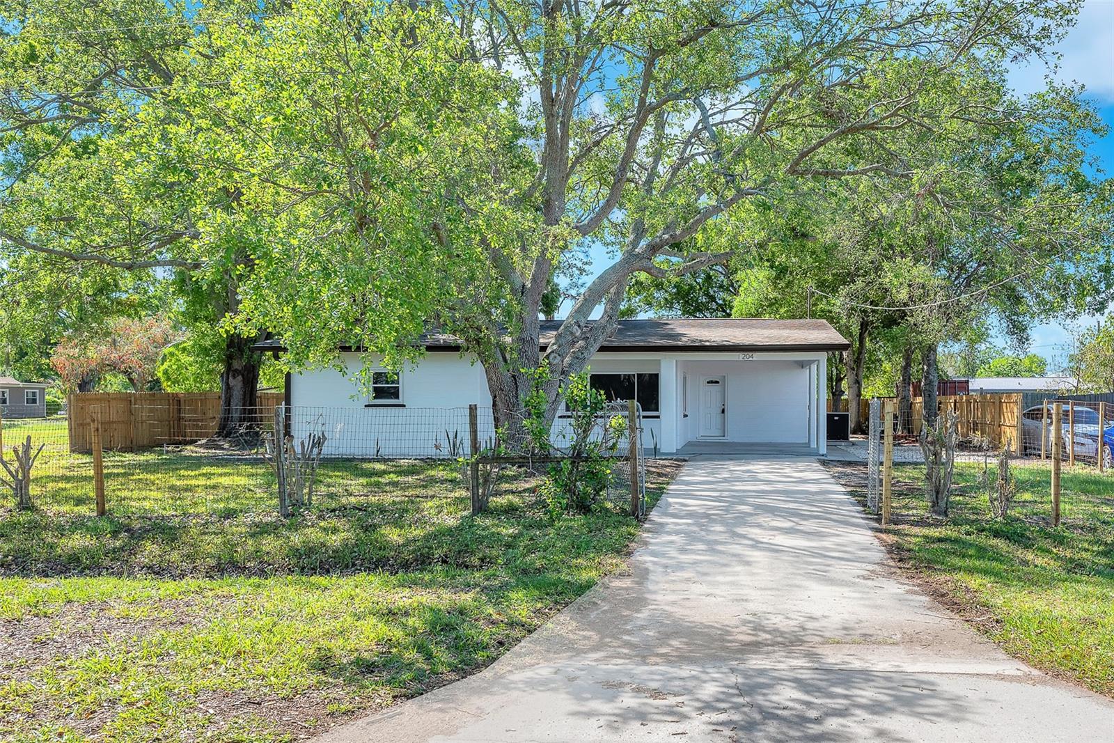 204 7TH AVE NW, RUSKIN, FL, 33570