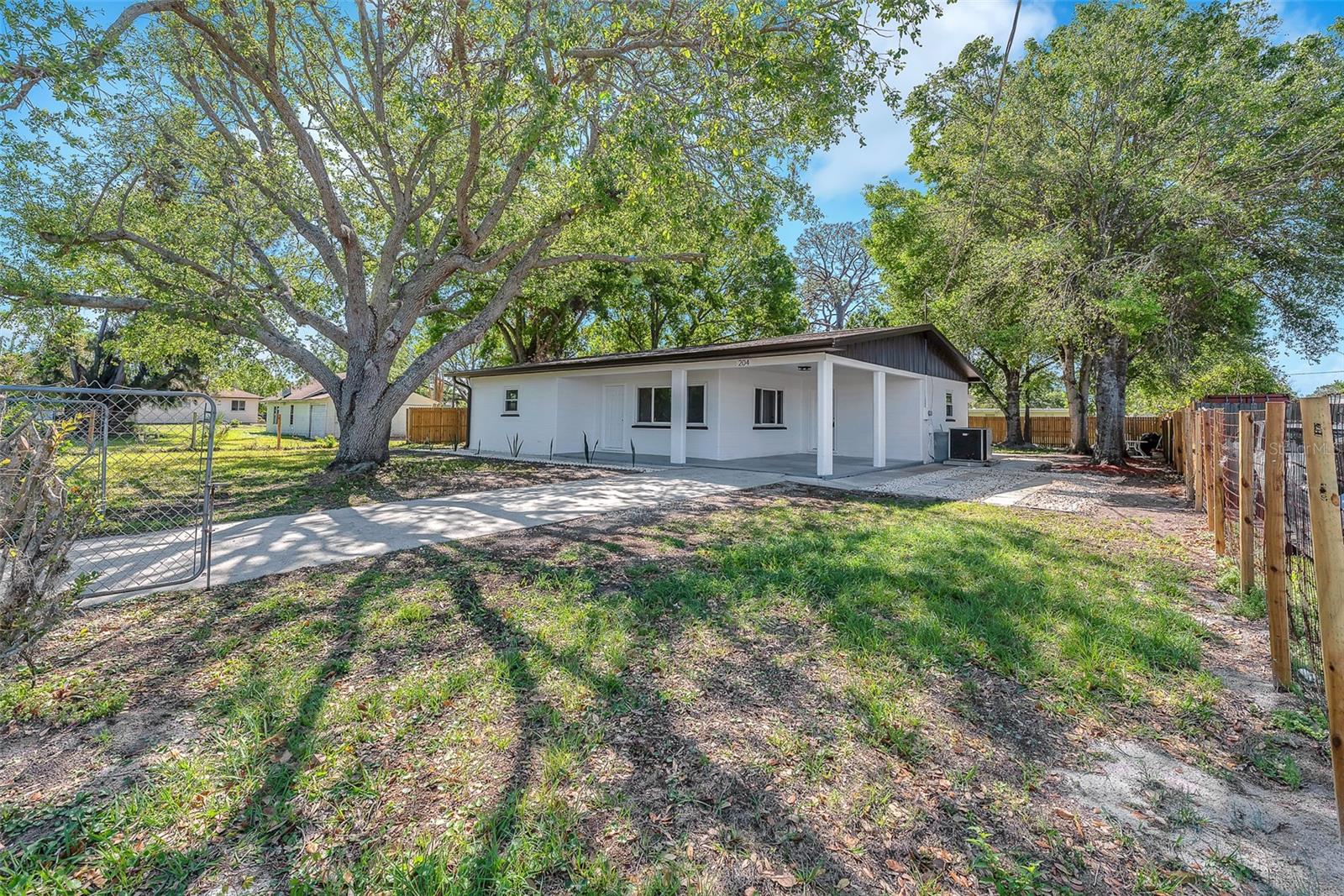 204 7TH AVE NW, RUSKIN, FL, 33570