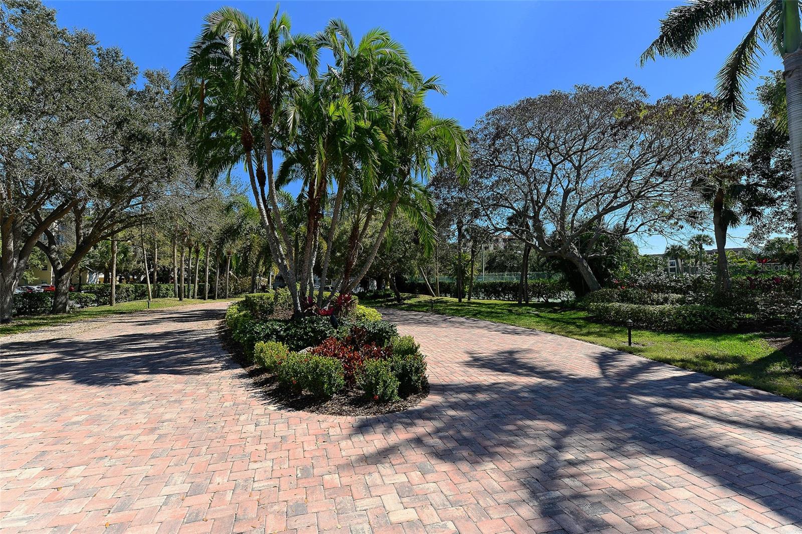 8735 MIDNIGHT PASS RD #301B, SARASOTA, FL, 34242