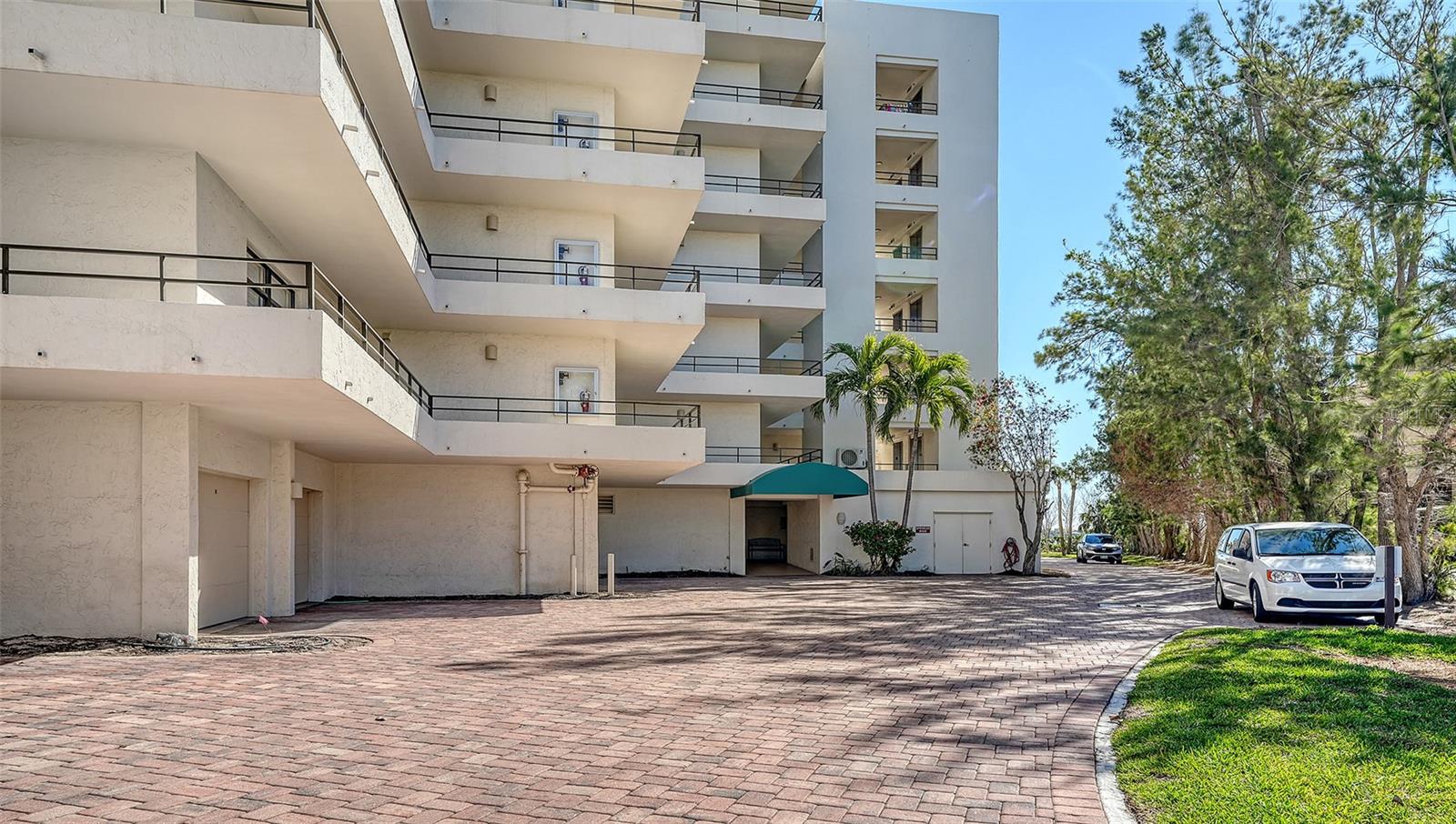 8735 MIDNIGHT PASS RD #301B, SARASOTA, FL, 34242