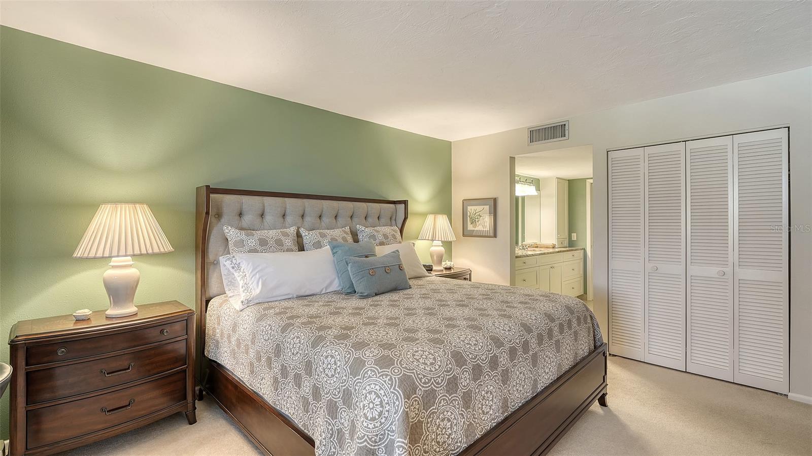 8735 MIDNIGHT PASS RD #301B, SARASOTA, FL, 34242