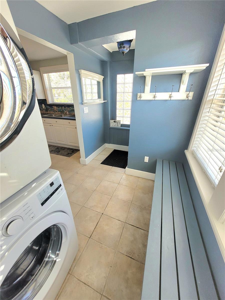 12217 SUNSHINE LN, TREASURE ISLAND, FL, 33706