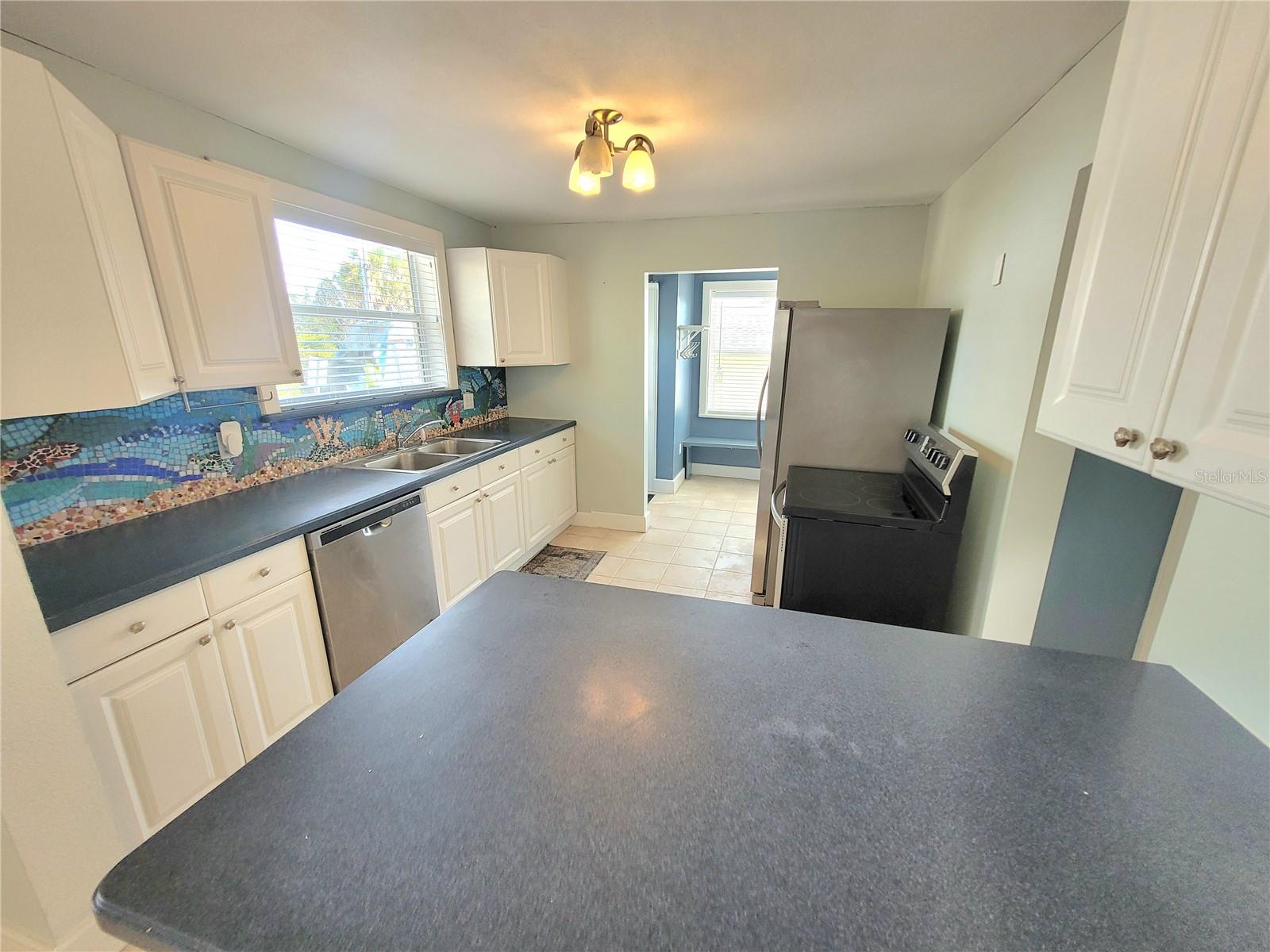 12217 SUNSHINE LN, TREASURE ISLAND, FL, 33706