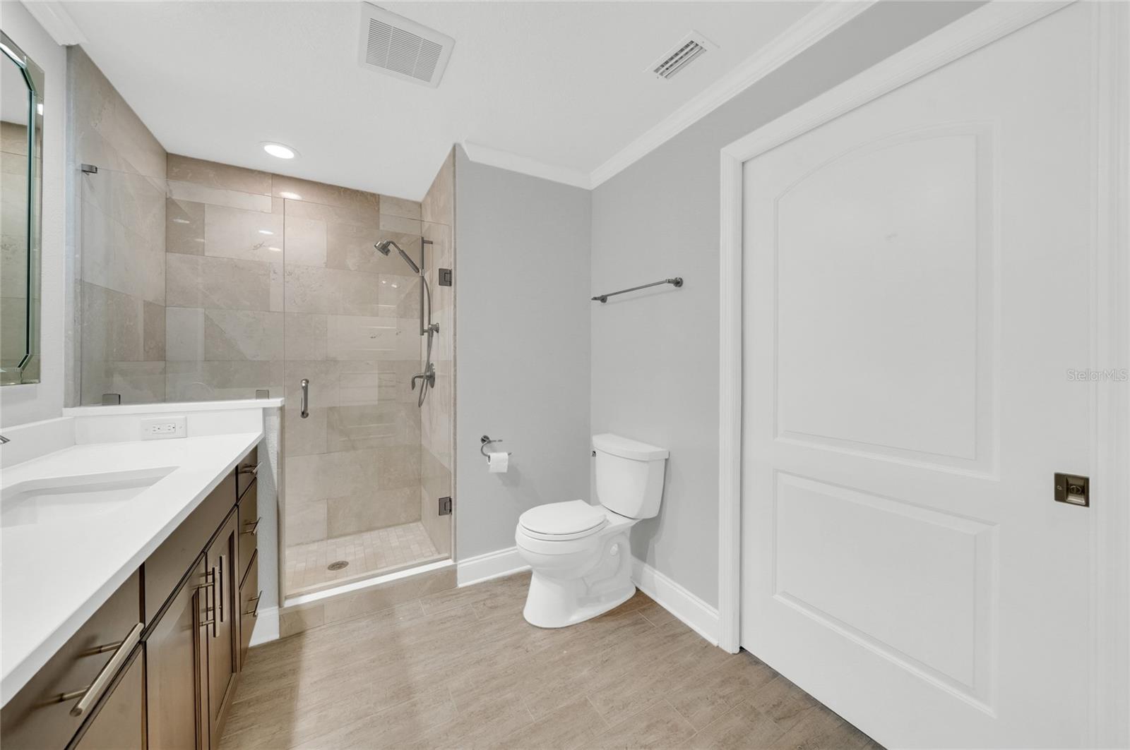 8714 COVE CT, TAMPA, FL, 33615