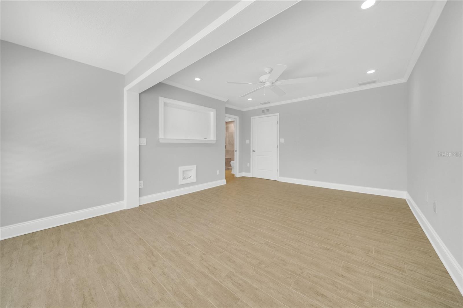 8714 COVE CT, TAMPA, FL, 33615