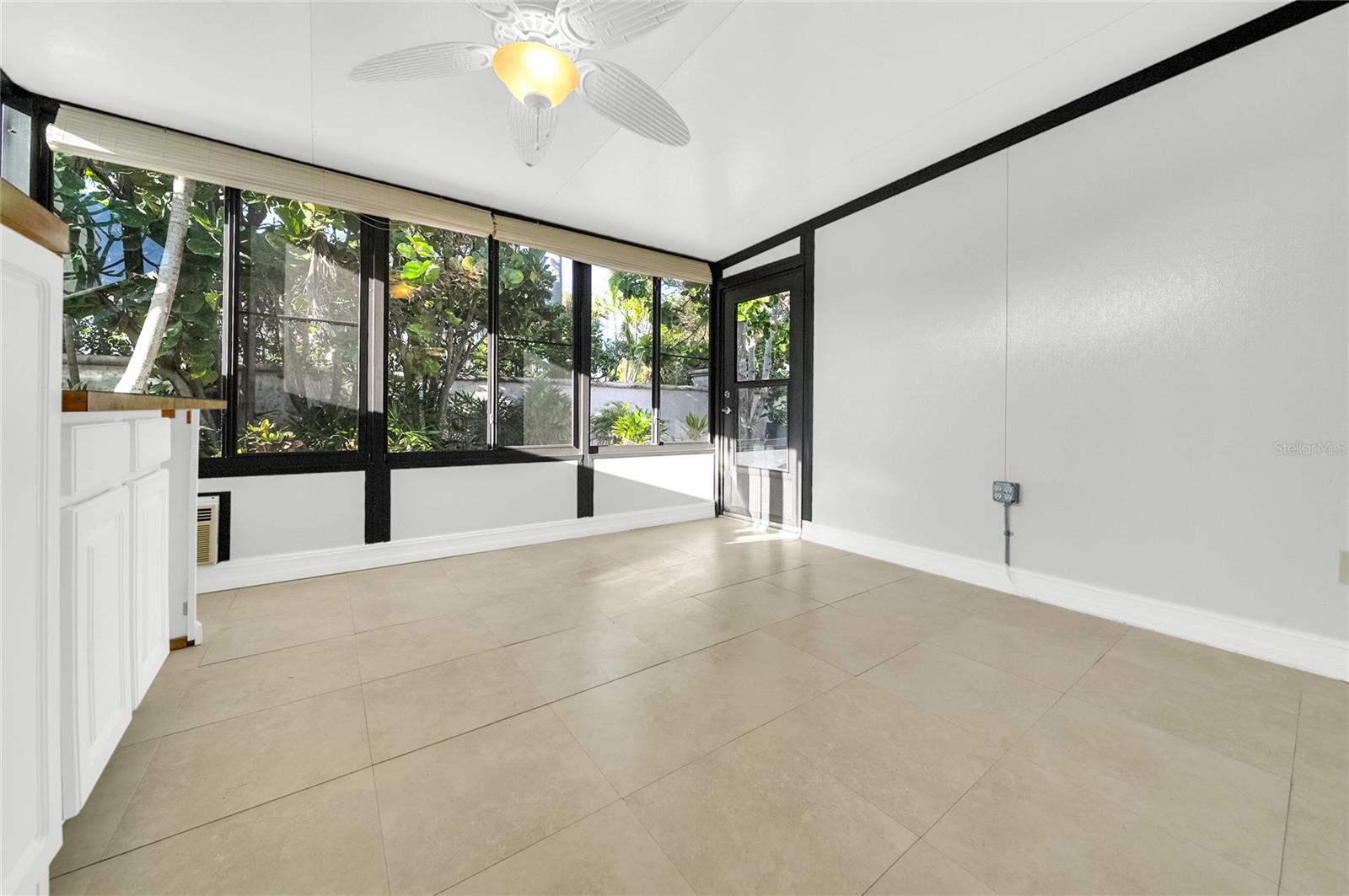8714 COVE CT, TAMPA, FL, 33615
