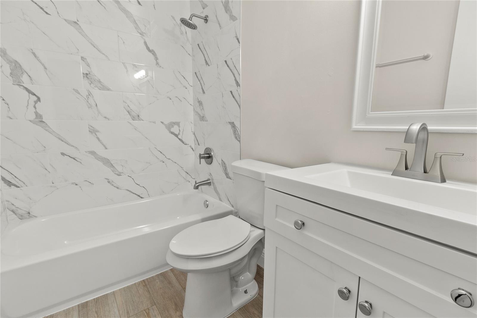 525 CONWAY RD #212, ORLANDO, FL, 32807