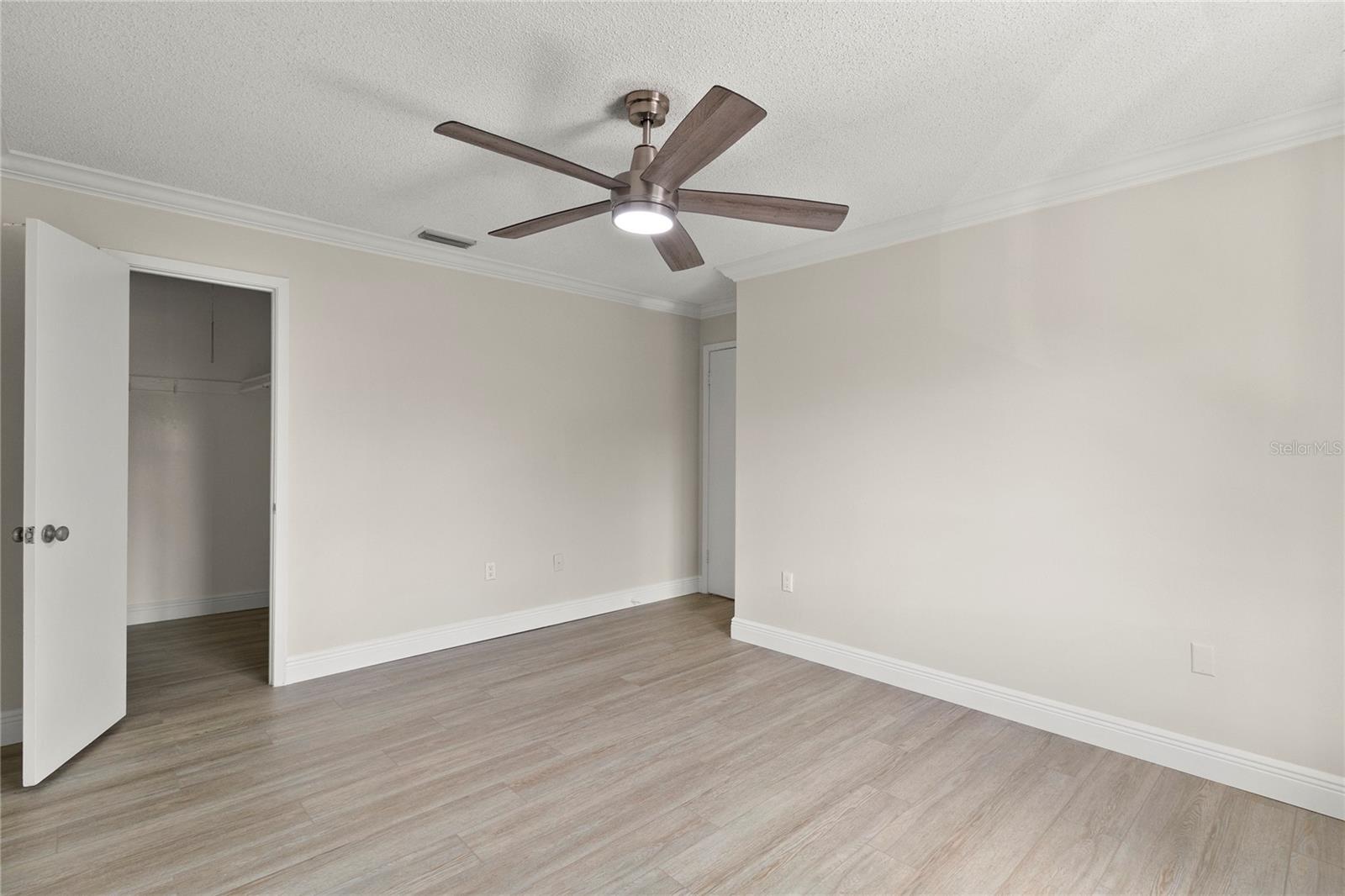 525 CONWAY RD #212, ORLANDO, FL, 32807