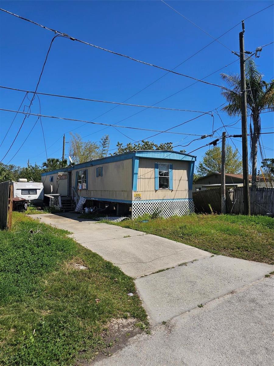 6985 EDGEWATER DR, NEW PORT RICHEY, FL, 34652