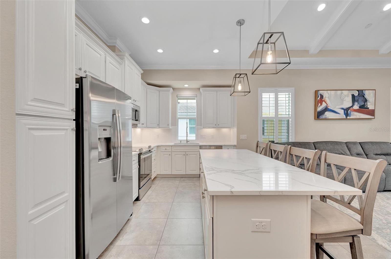 282 SAPPHIRE LAKE DRIVE DR #201, BRADENTON, FL, 34209