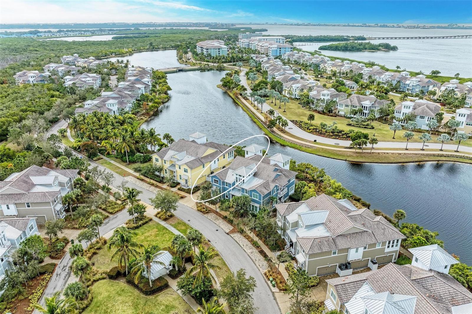 282 SAPPHIRE LAKE DRIVE DR #201, BRADENTON, FL, 34209