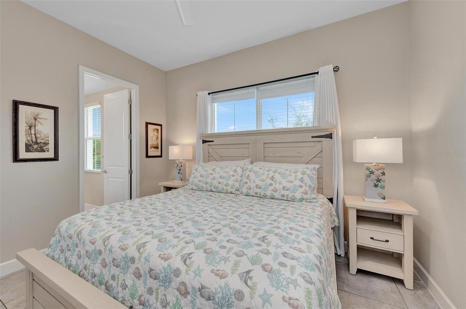 282 SAPPHIRE LAKE DRIVE DR #201, BRADENTON, FL, 34209