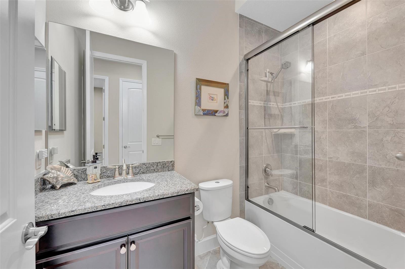 282 SAPPHIRE LAKE DRIVE DR #201, BRADENTON, FL, 34209