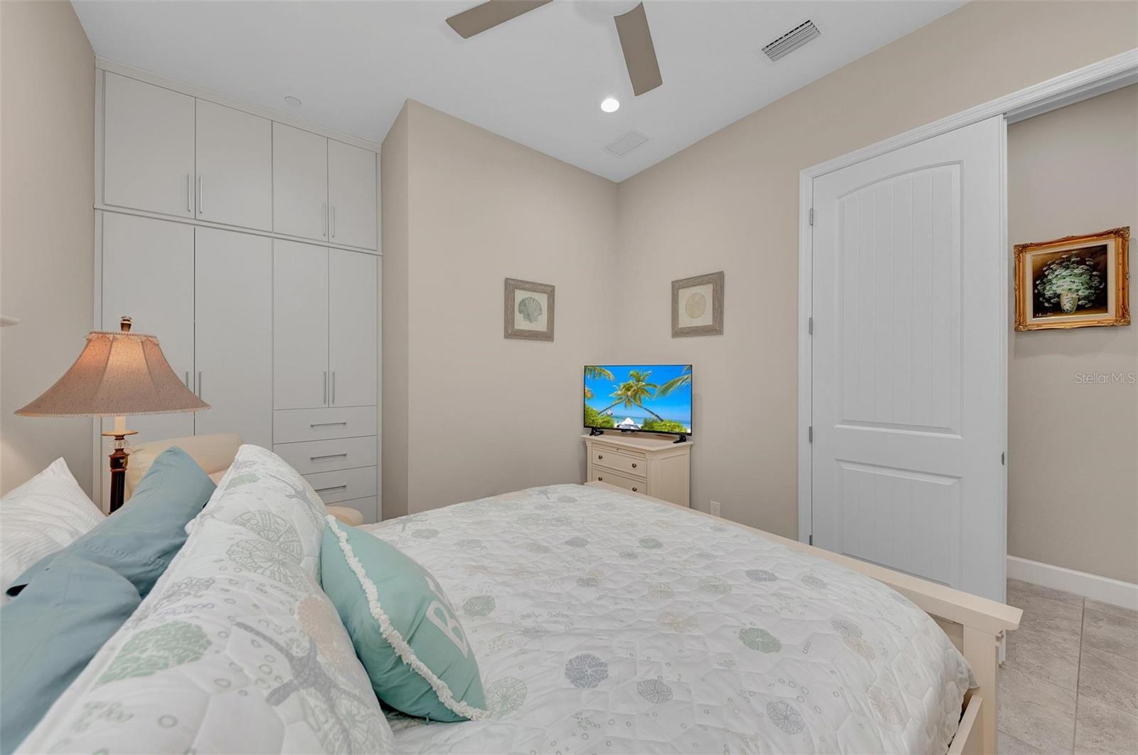 282 SAPPHIRE LAKE DRIVE DR #201, BRADENTON, FL, 34209