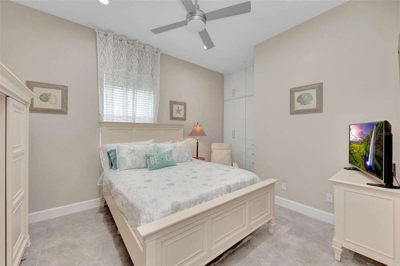282 SAPPHIRE LAKE DRIVE DR #201, BRADENTON, FL, 34209
