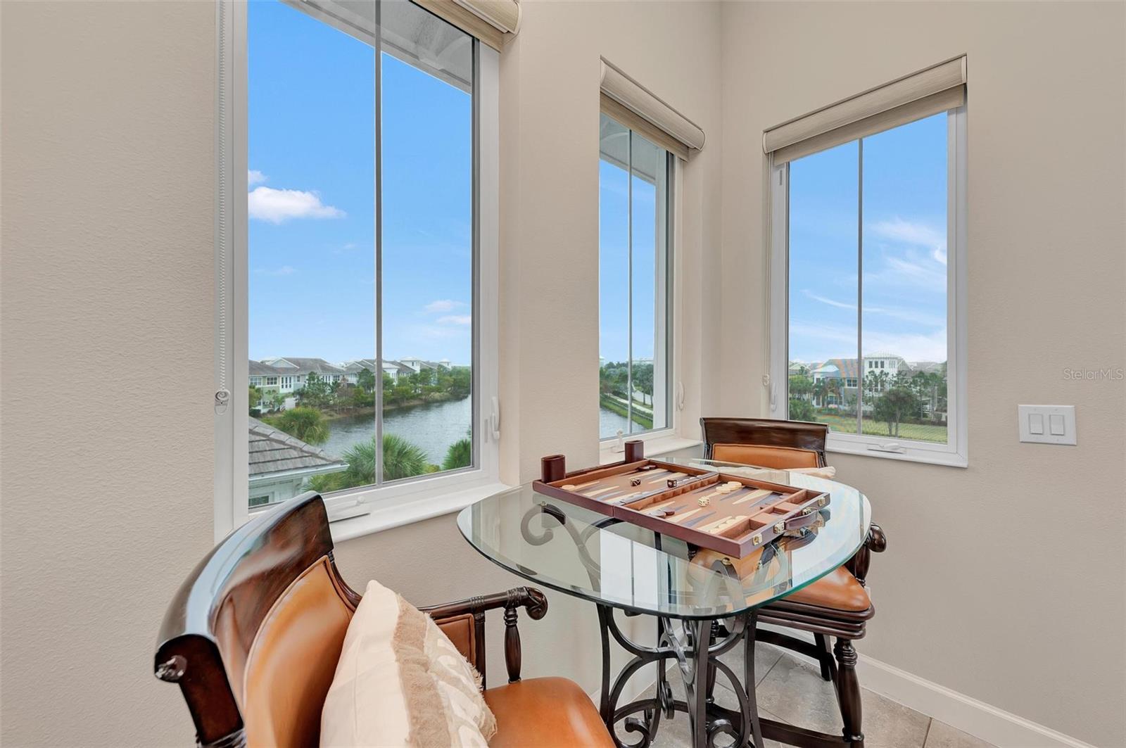 282 SAPPHIRE LAKE DRIVE DR #201, BRADENTON, FL, 34209