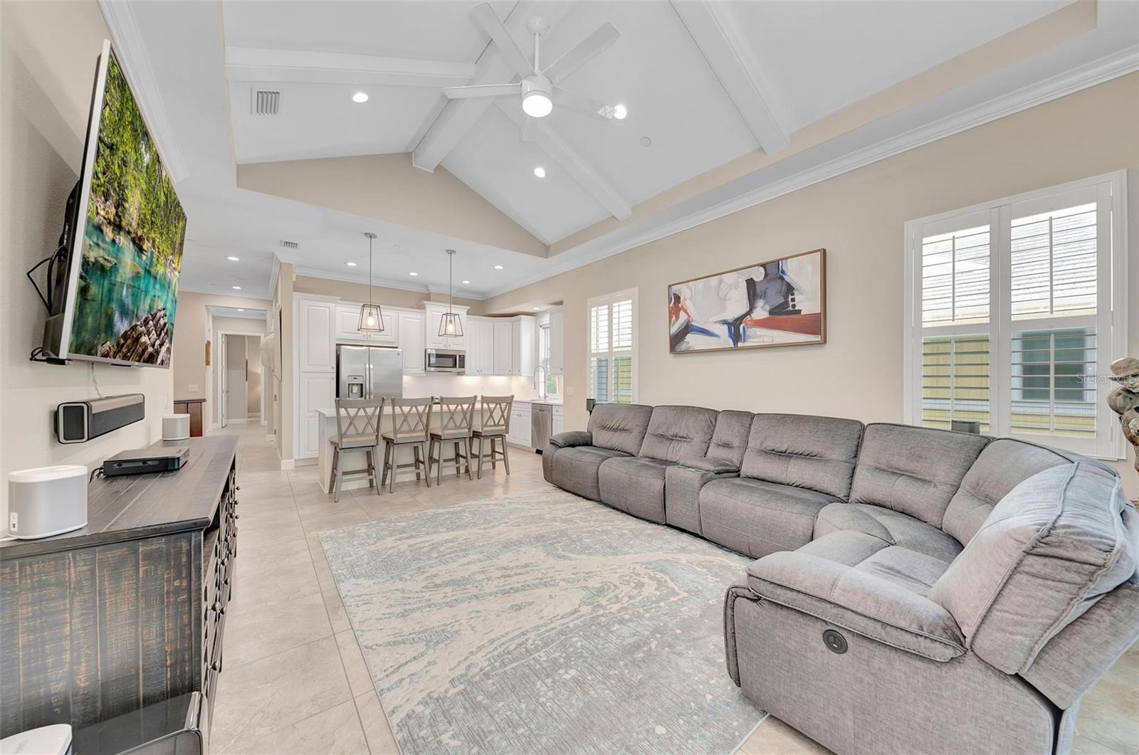 282 SAPPHIRE LAKE DRIVE DR #201, BRADENTON, FL, 34209