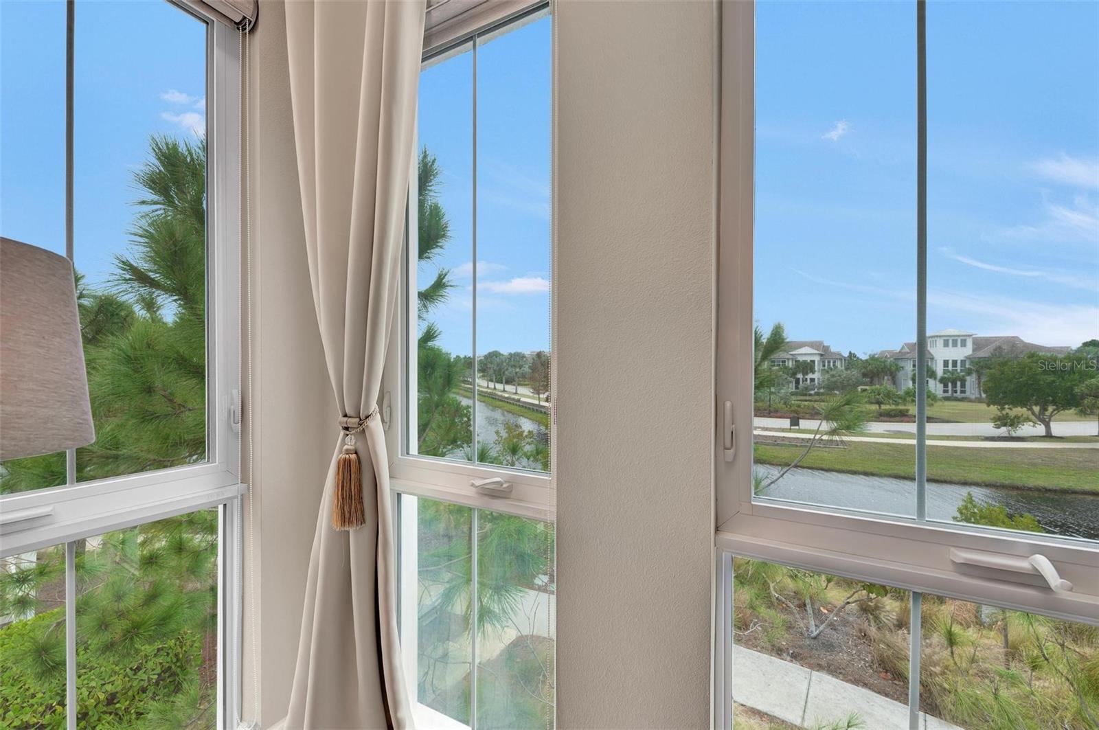 282 SAPPHIRE LAKE DRIVE DR #201, BRADENTON, FL, 34209