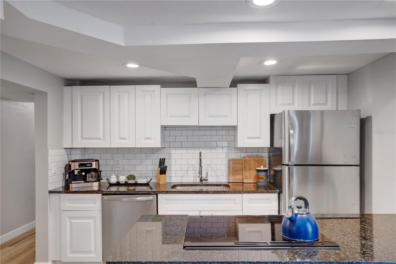 4705 HOLLINGSWORTH AVE, SARASOTA, FL, 34233