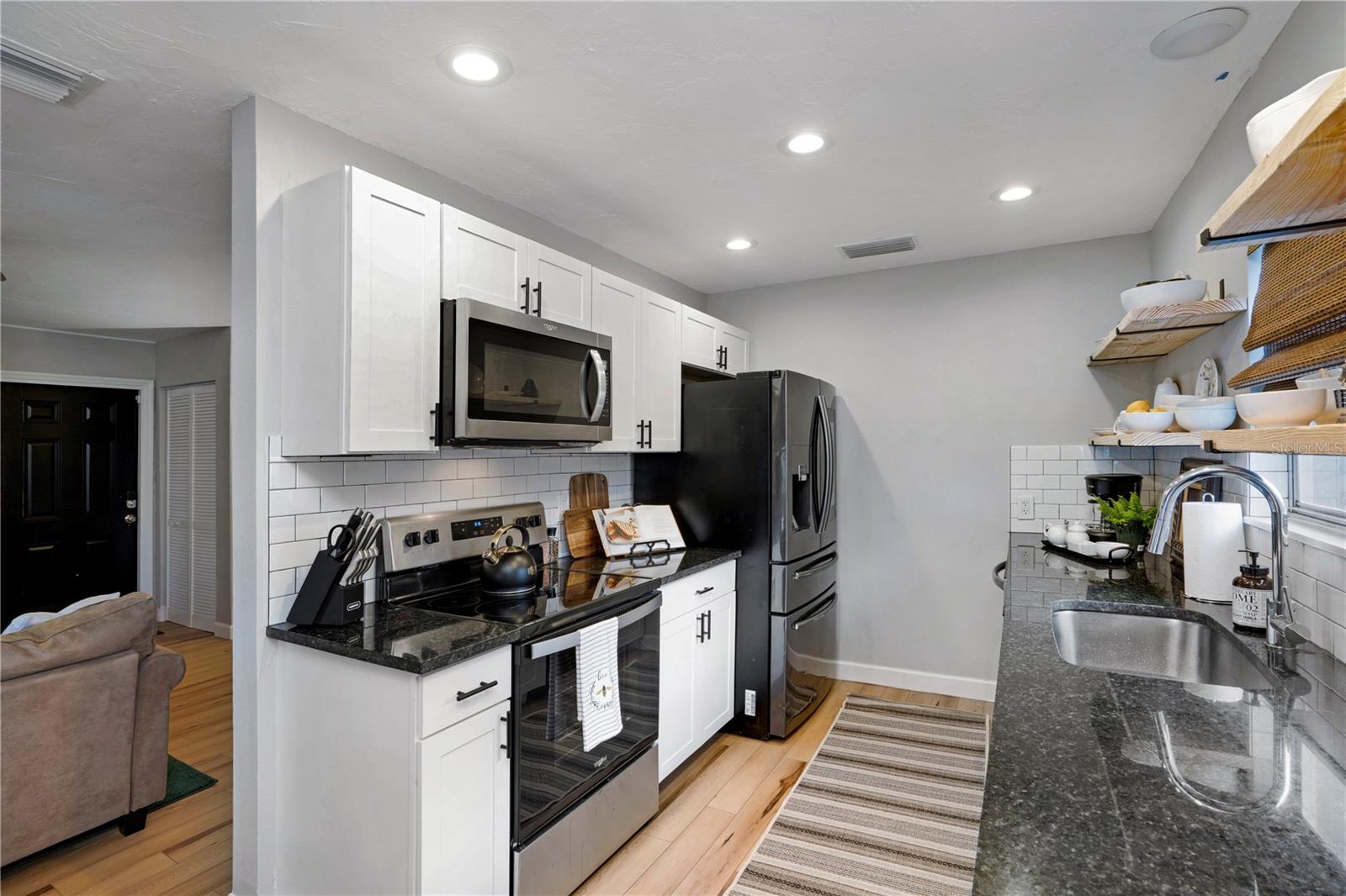 4705 HOLLINGSWORTH AVE, SARASOTA, FL, 34233