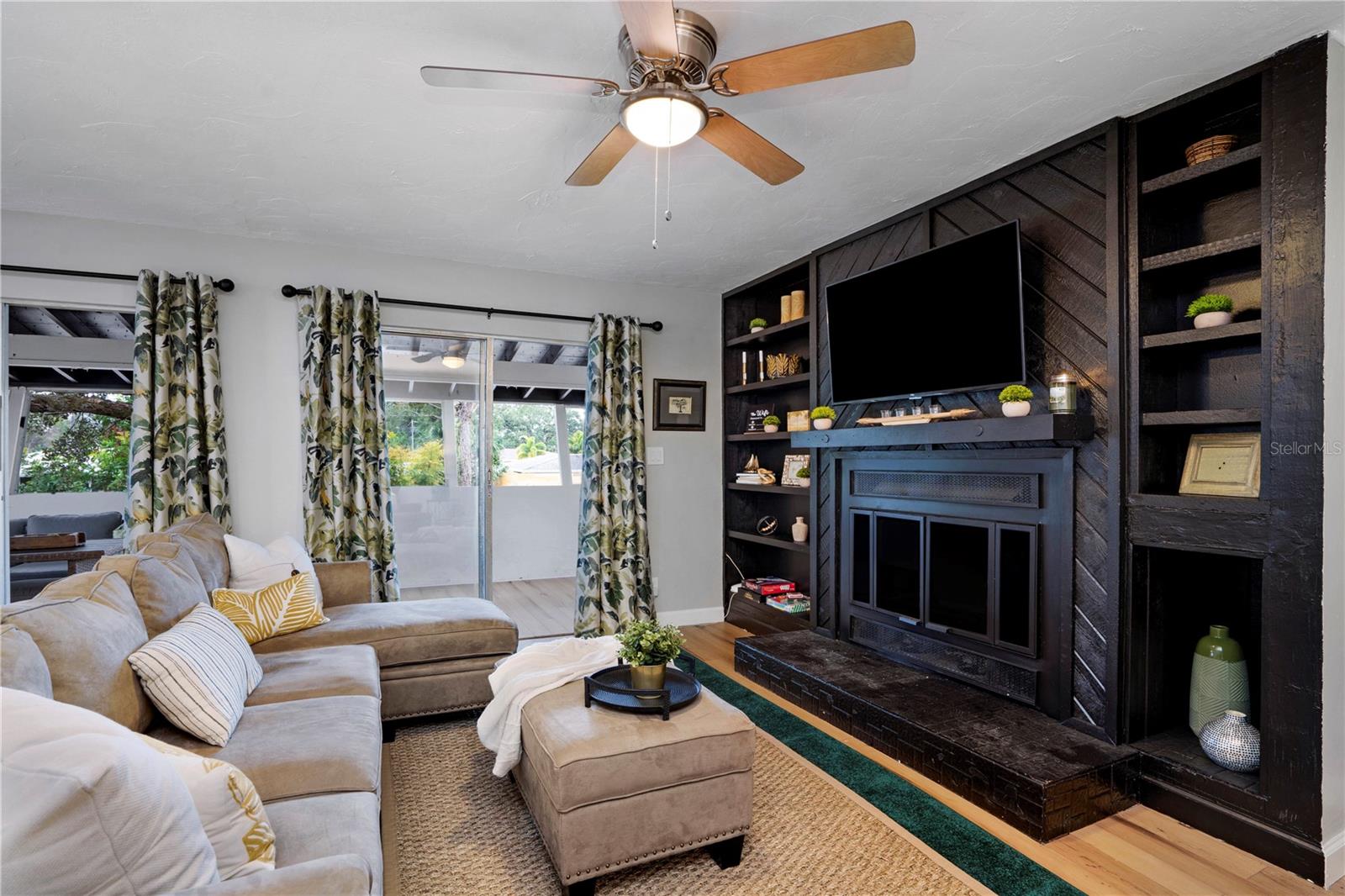 4705 HOLLINGSWORTH AVE, SARASOTA, FL, 34233