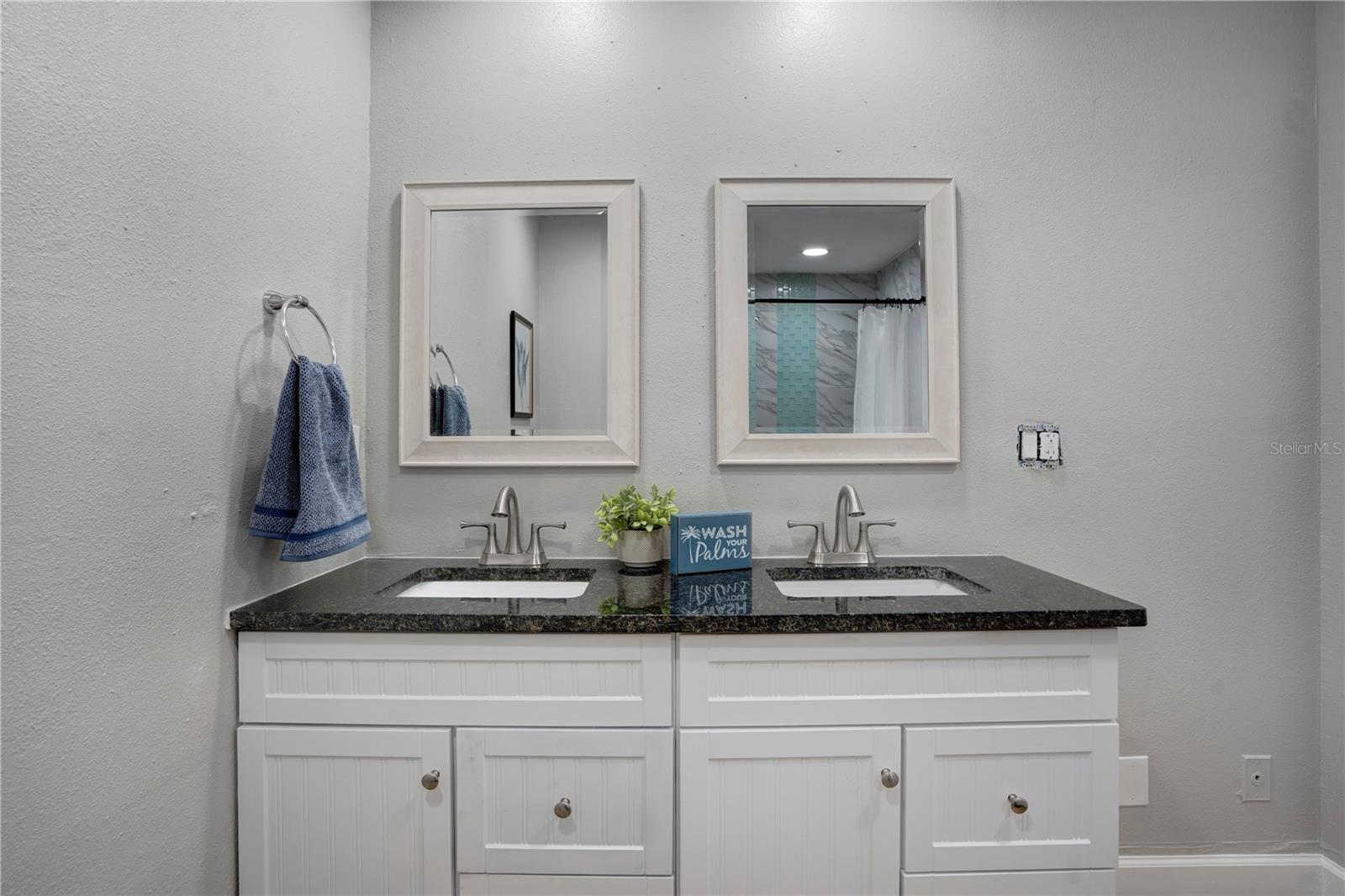 4705 HOLLINGSWORTH AVE, SARASOTA, FL, 34233