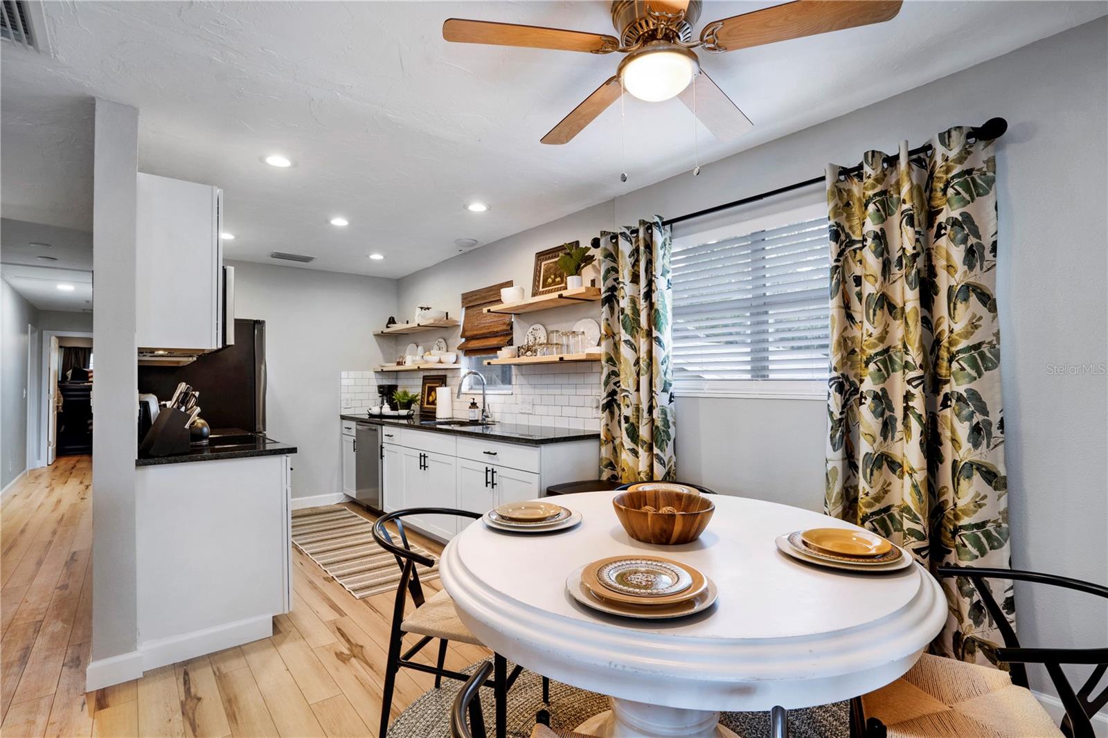 4705 HOLLINGSWORTH AVE, SARASOTA, FL, 34233
