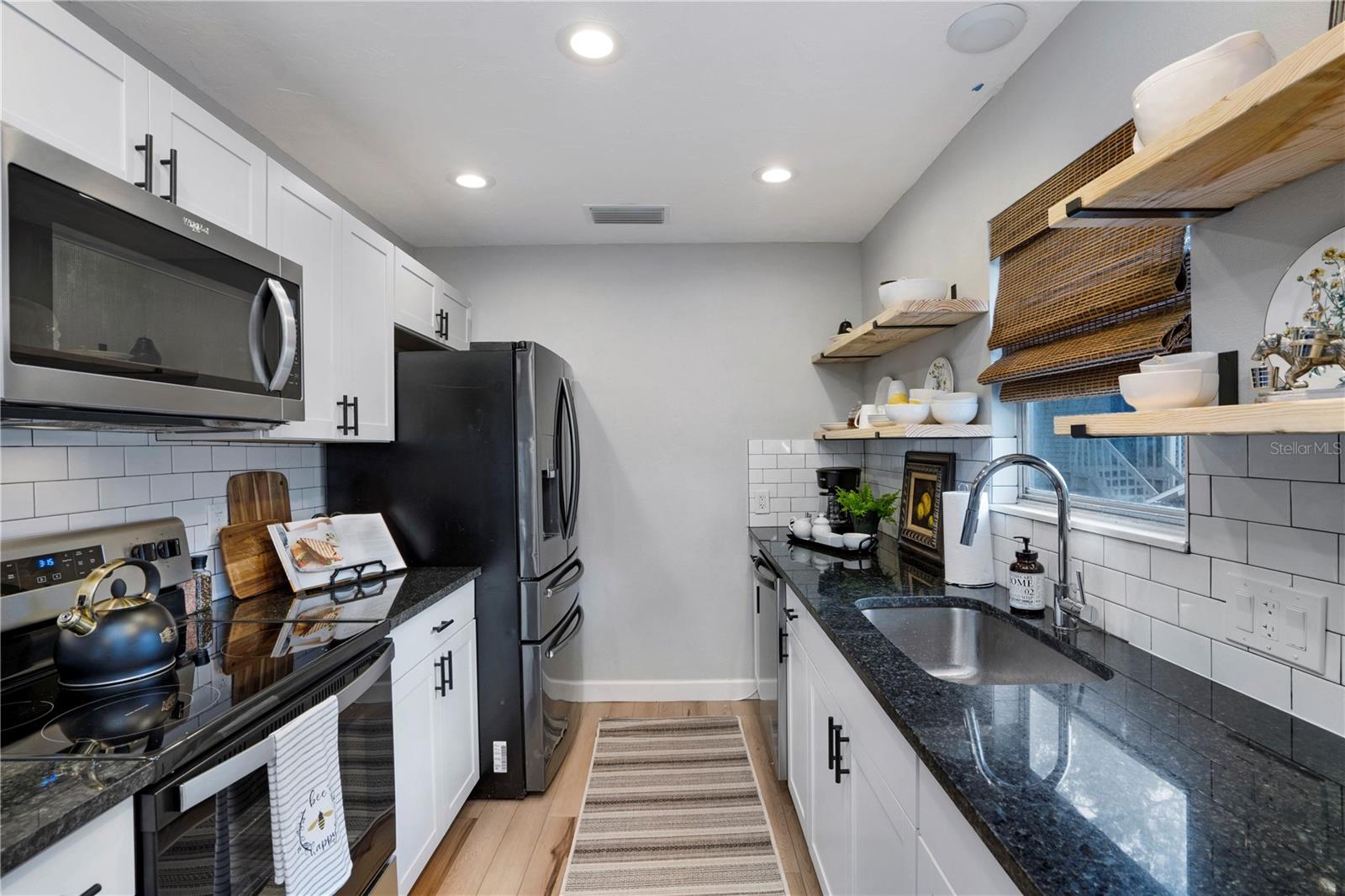4705 HOLLINGSWORTH AVE, SARASOTA, FL, 34233