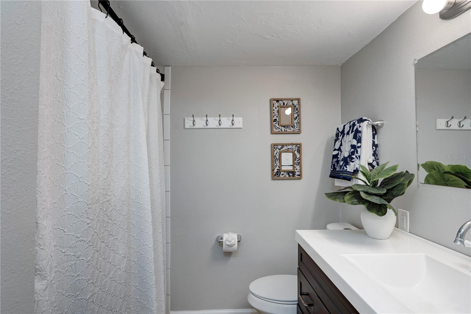4705 HOLLINGSWORTH AVE, SARASOTA, FL, 34233