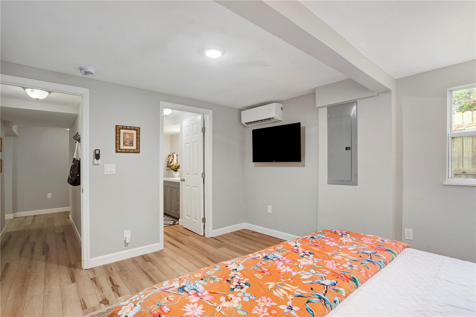 4705 HOLLINGSWORTH AVE, SARASOTA, FL, 34233