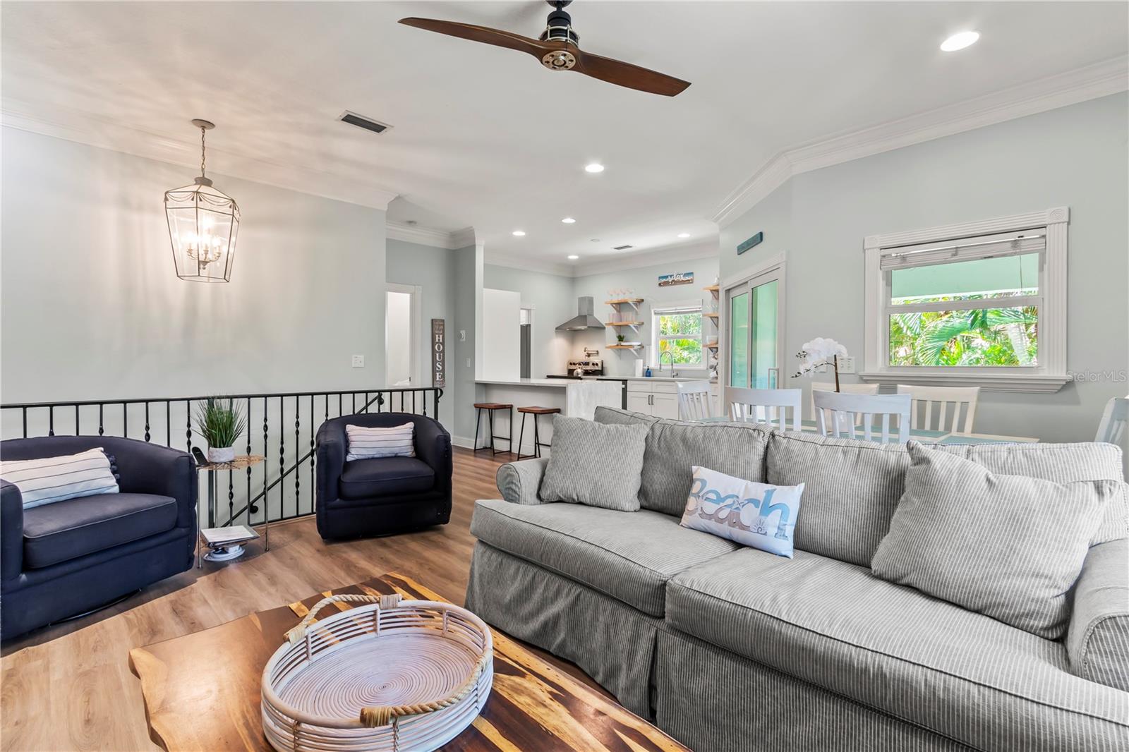 4002 6TH AVE, HOLMES BEACH, FL, 34217
