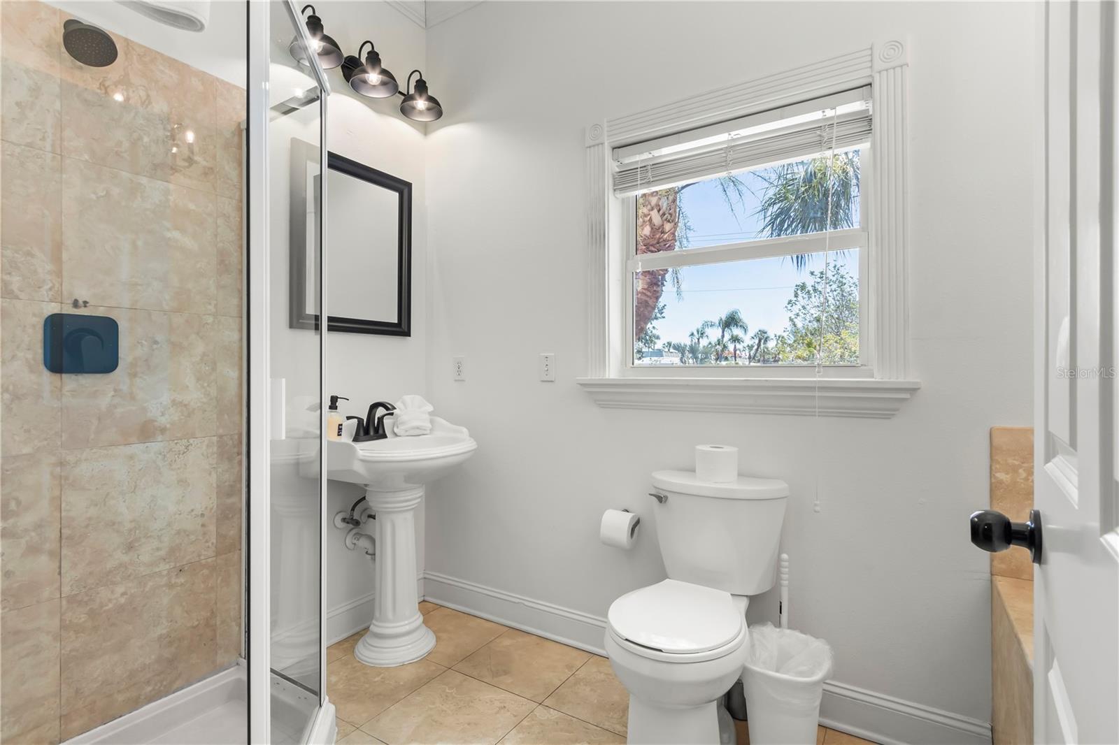 4002 6TH AVE, HOLMES BEACH, FL, 34217