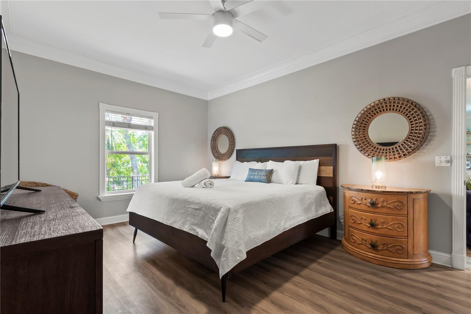 4002 6TH AVE, HOLMES BEACH, FL, 34217