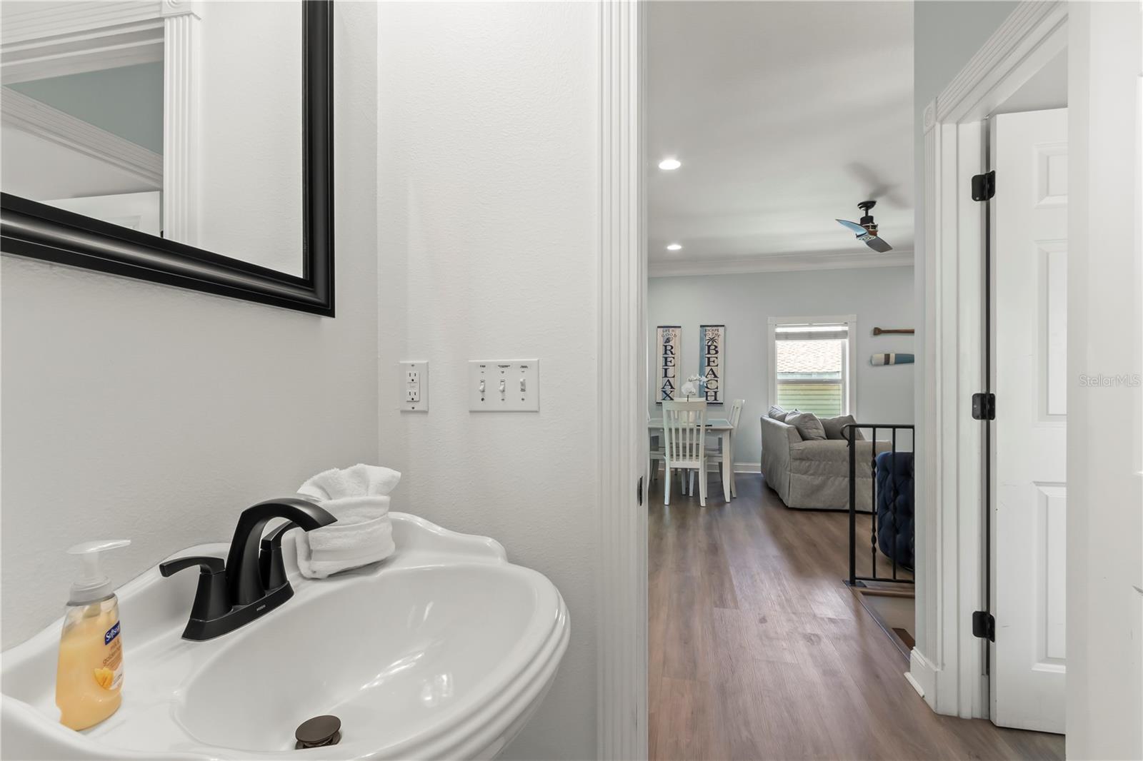 4002 6TH AVE, HOLMES BEACH, FL, 34217