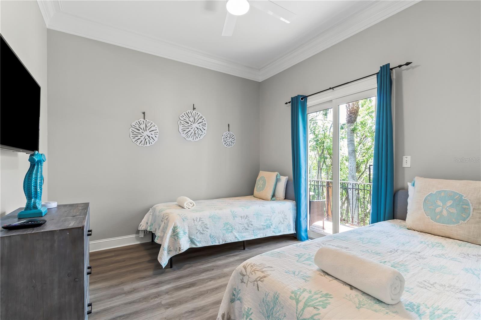 4002 6TH AVE, HOLMES BEACH, FL, 34217