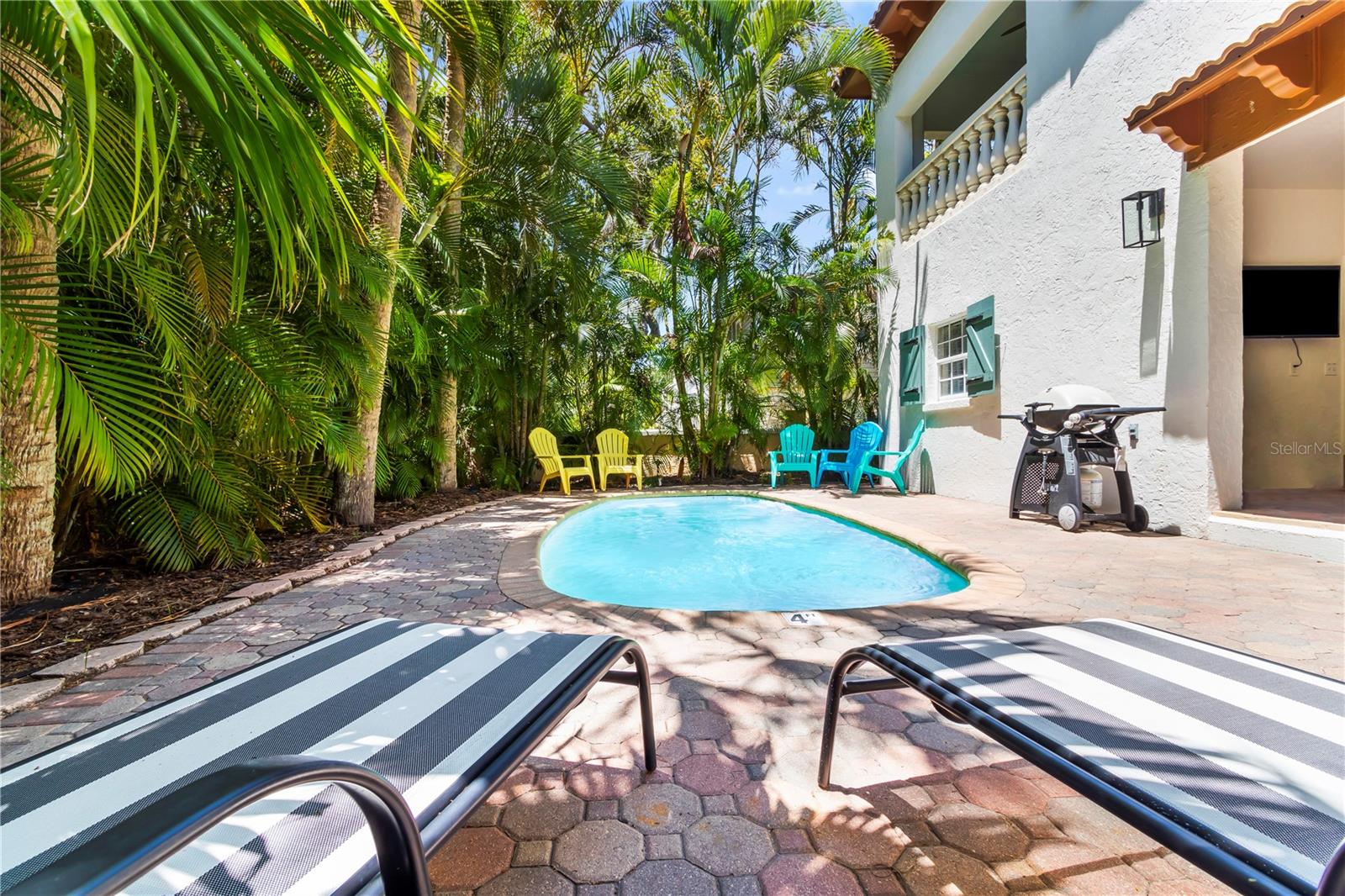 4002 6TH AVE, HOLMES BEACH, FL, 34217